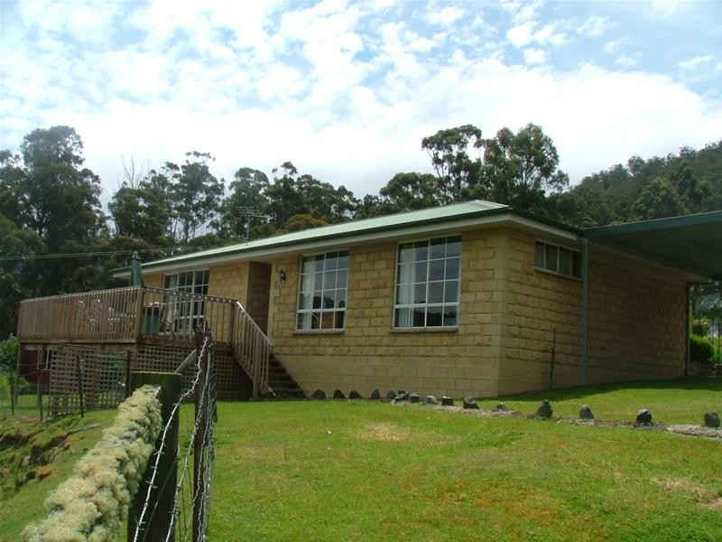 65 Sharpes Road, Crabtree TAS 7109