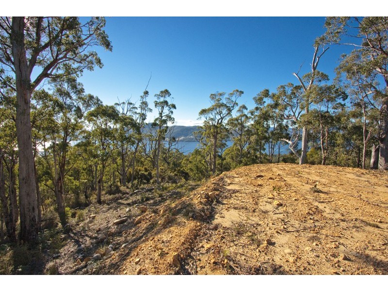 30 Swifts Road, Surges Bay TAS 7116