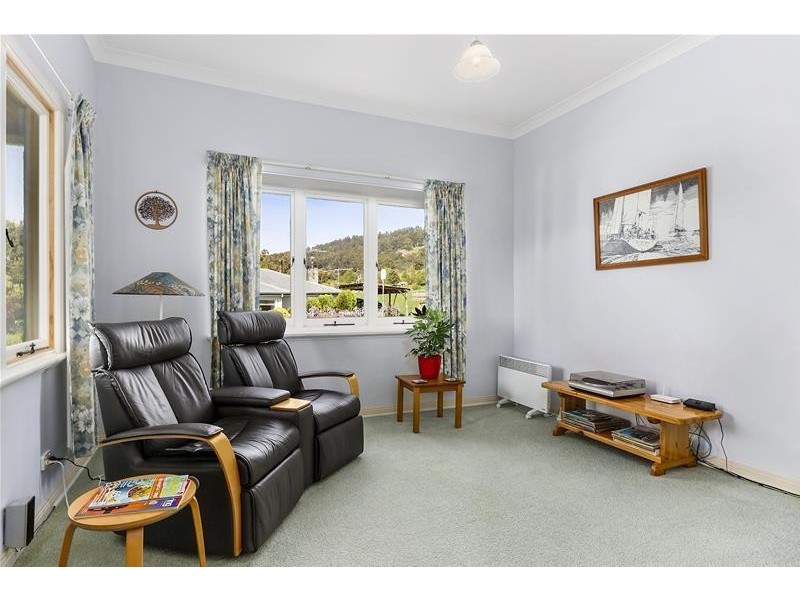 8 New Road, Franklin TAS 7113