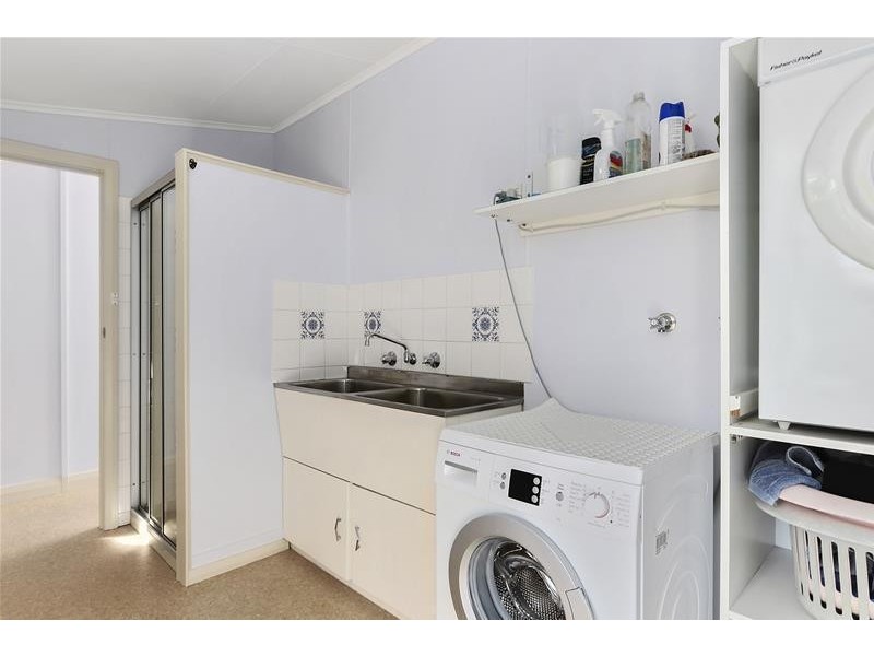 8 New Road, Franklin TAS 7113