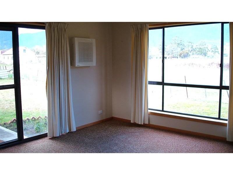 2/17 Stride Street, Huonville TAS 7109