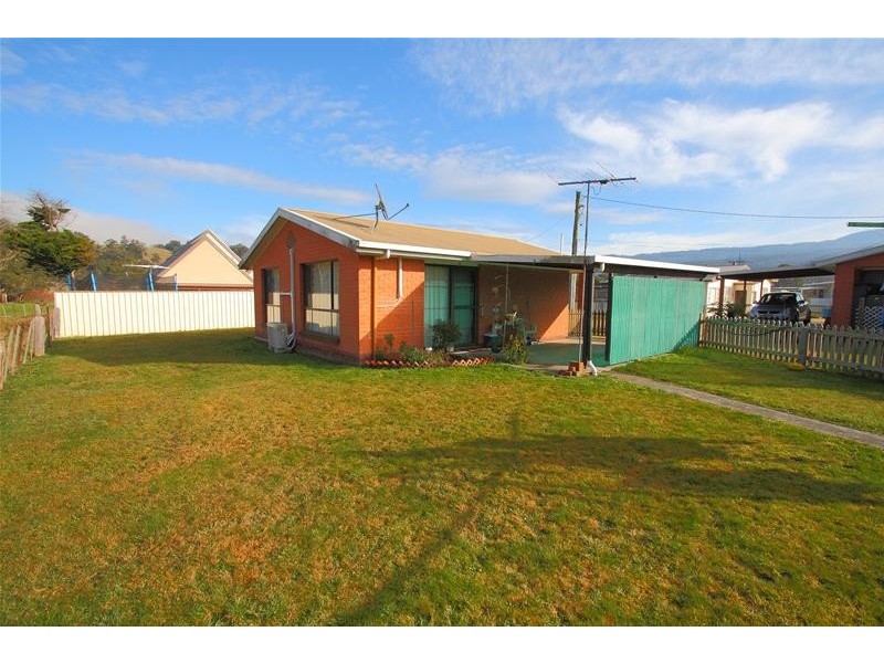 2/17 Stride Street, Huonville TAS 7109