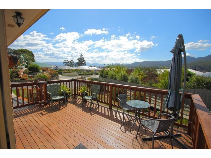 2 Old Apple Court, Huonville TAS 7109