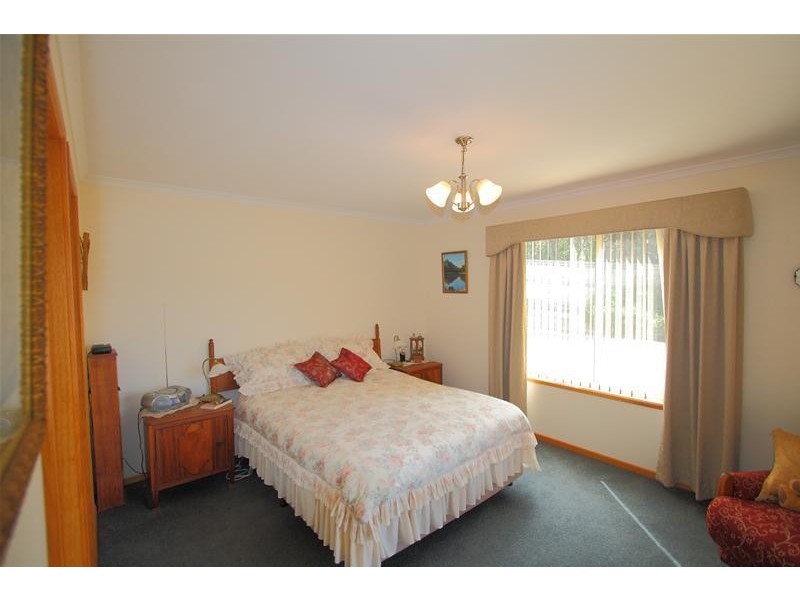 2 Old Apple Court, Huonville TAS 7109
