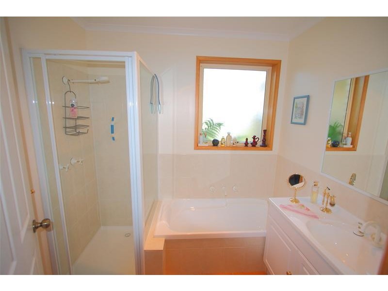 2 Old Apple Court, Huonville TAS 7109