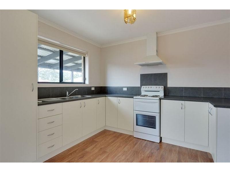 2/105 Main Street, Huonville TAS 7109