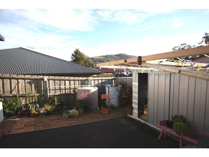 2/105 Main Street, Huonville TAS 7109