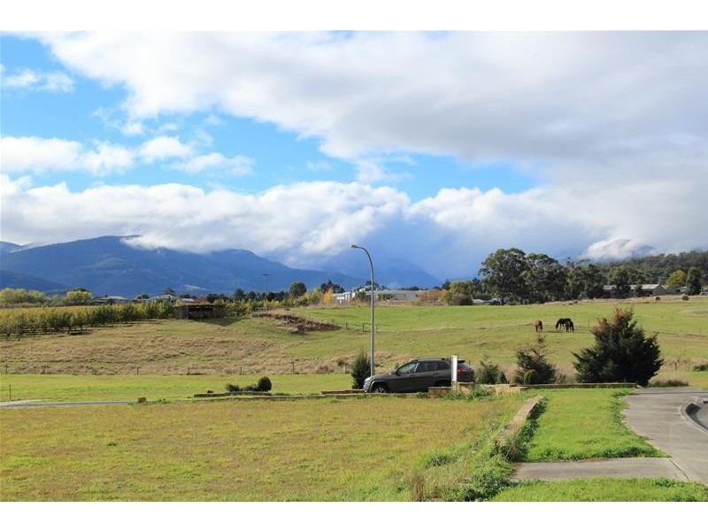 4 Plum Tree Close, Huonville TAS 7109