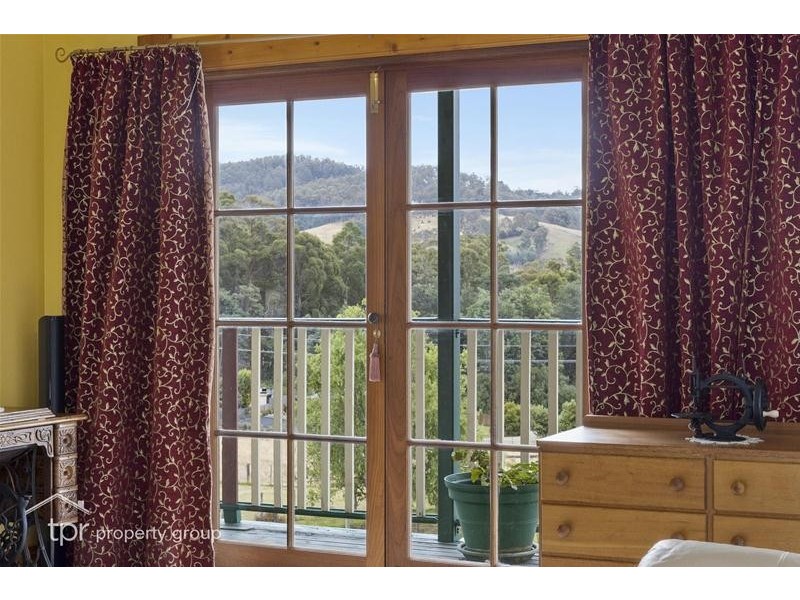 8 Elizabeth Street, Cygnet TAS 7112