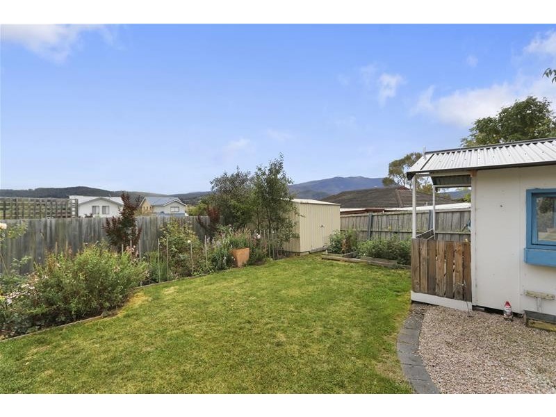 6 Alfreds Garden, Kingston TAS 7050