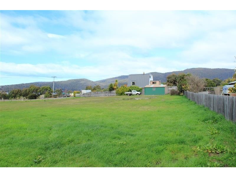 6 Cemetery Road, Dover TAS 7117
