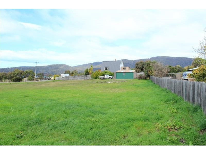6 Cemetery Road, Dover TAS 7117