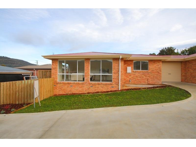 2/4 Walton Street, Huonville TAS 7109