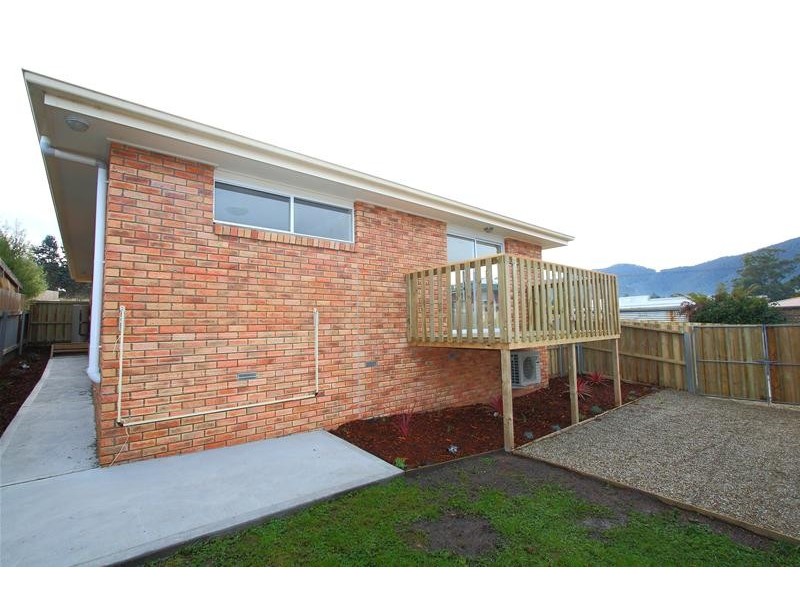 2/4 Walton Street, Huonville TAS 7109