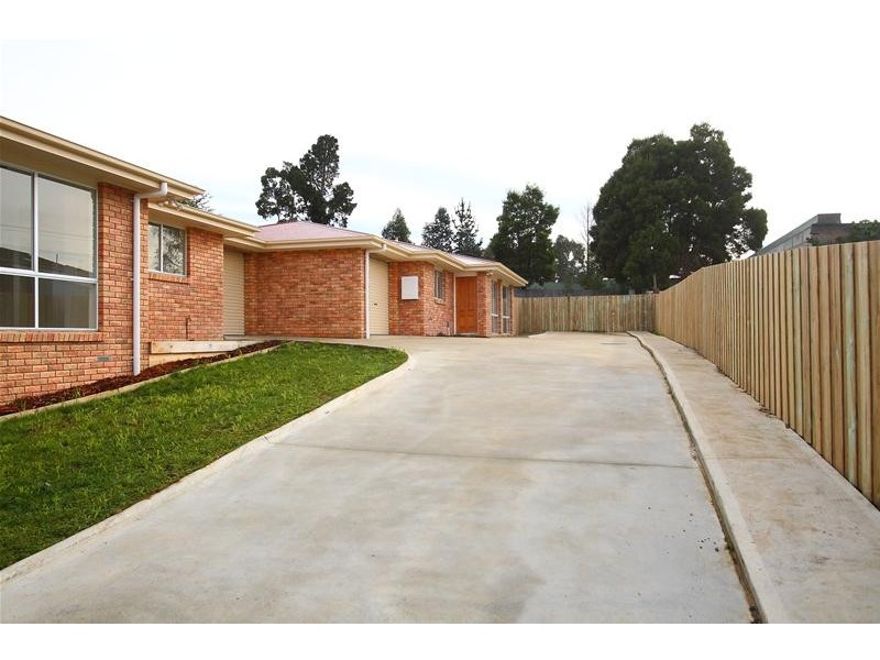 2/4 Walton Street, Huonville TAS 7109