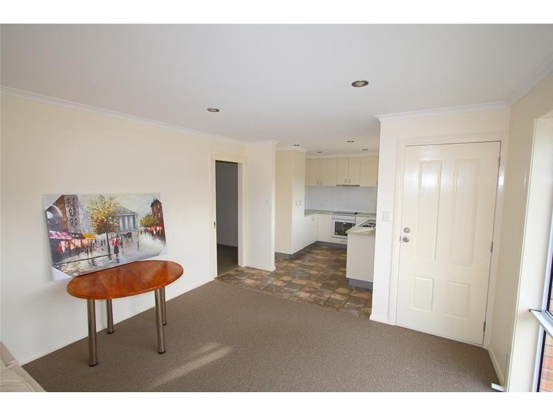 2/4 Walton Street, Huonville TAS 7109