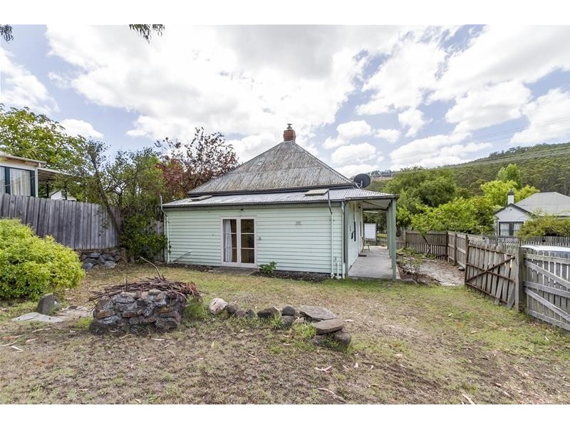 14 Station Road, Dover TAS 7117