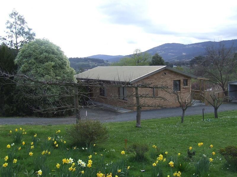 33 Knights Road, Huonville TAS 7109