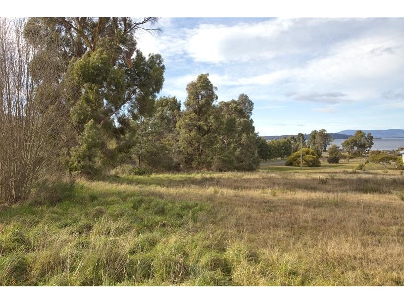 23 Cemetery Road, Dover TAS 7117