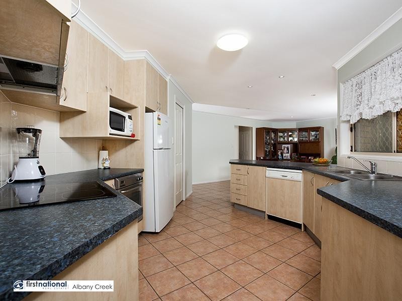 8 Karma Place, Albany Creek QLD 4035