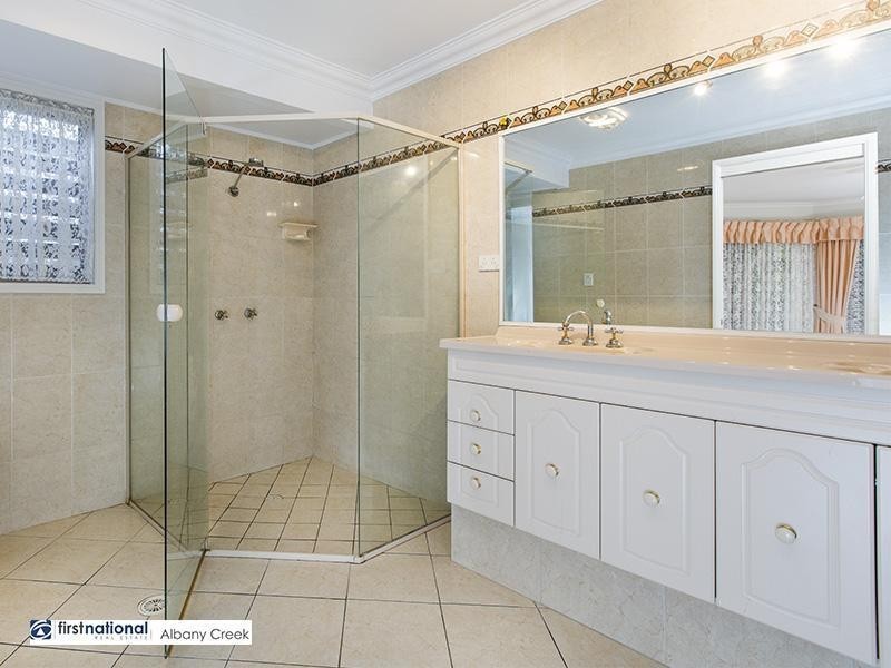 8 Karma Place, Albany Creek QLD 4035