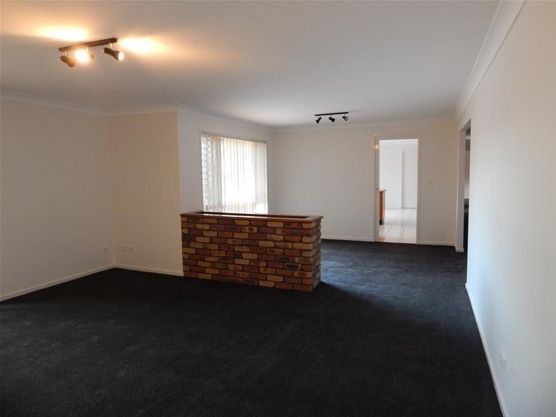 19 Daniel Drive, Albany Creek QLD 4035