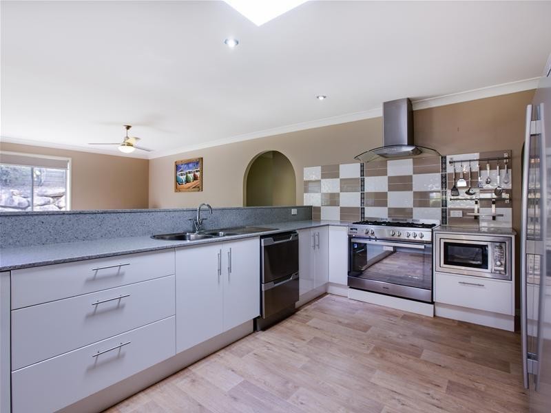 81 Jagora Drive, Albany Creek QLD 4035