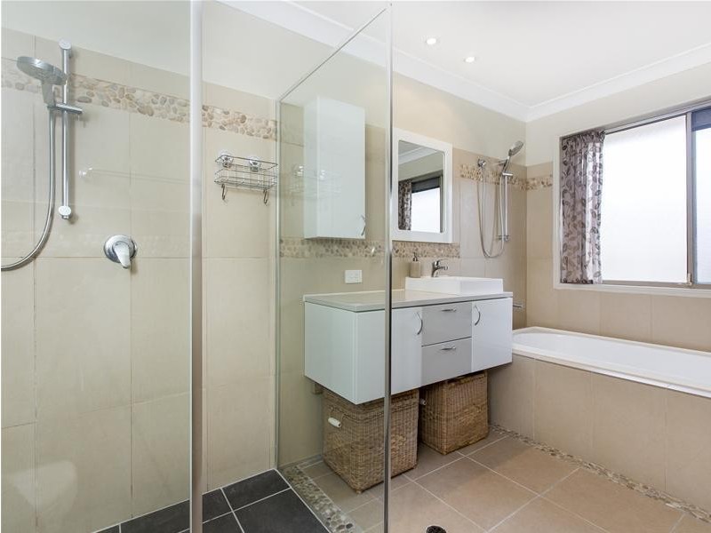 81 Jagora Drive, Albany Creek QLD 4035