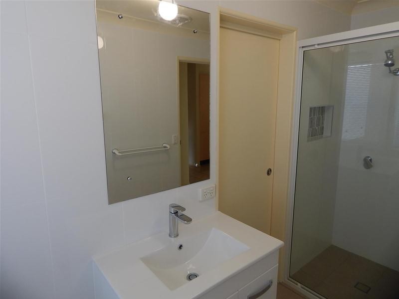 8 Frederick Street, Albany Creek QLD 4035