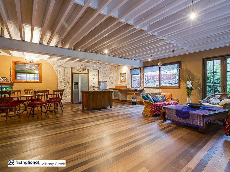 32 Woodburn Place, Ferny Hills QLD 4055