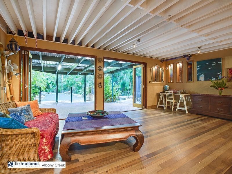 32 Woodburn Place, Ferny Hills QLD 4055