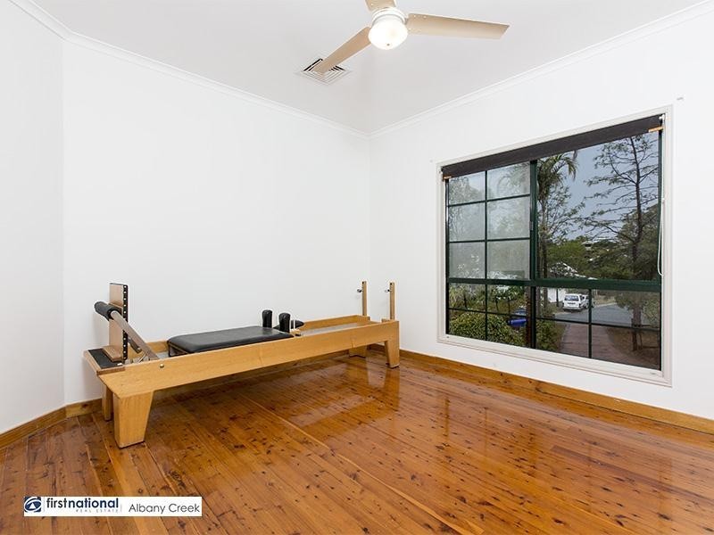 32 Woodburn Place, Ferny Hills QLD 4055