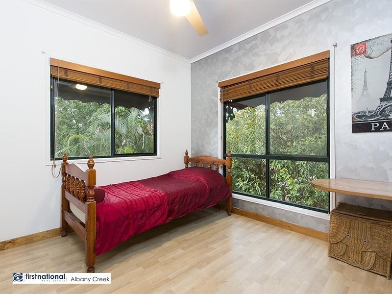 32 Woodburn Place, Ferny Hills QLD 4055