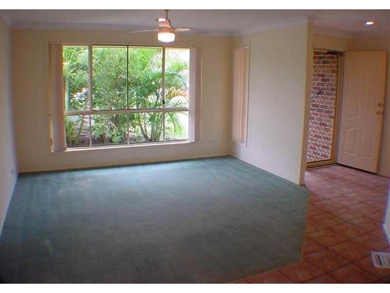 6 Tallebudgera Crescent, Albany Creek QLD 4035