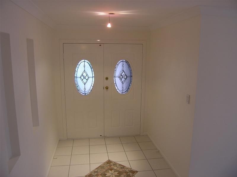 60 Ophelia Crescent, Eatons Hill QLD 4037