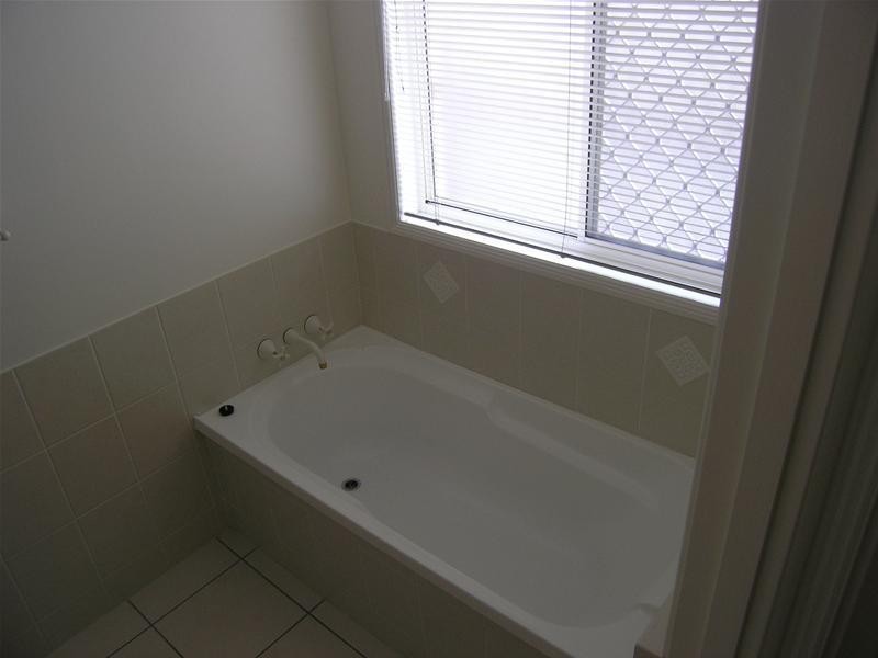 60 Ophelia Crescent, Eatons Hill QLD 4037