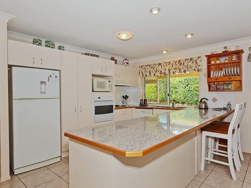 24 Chisholm Court, Albany Creek QLD 4035