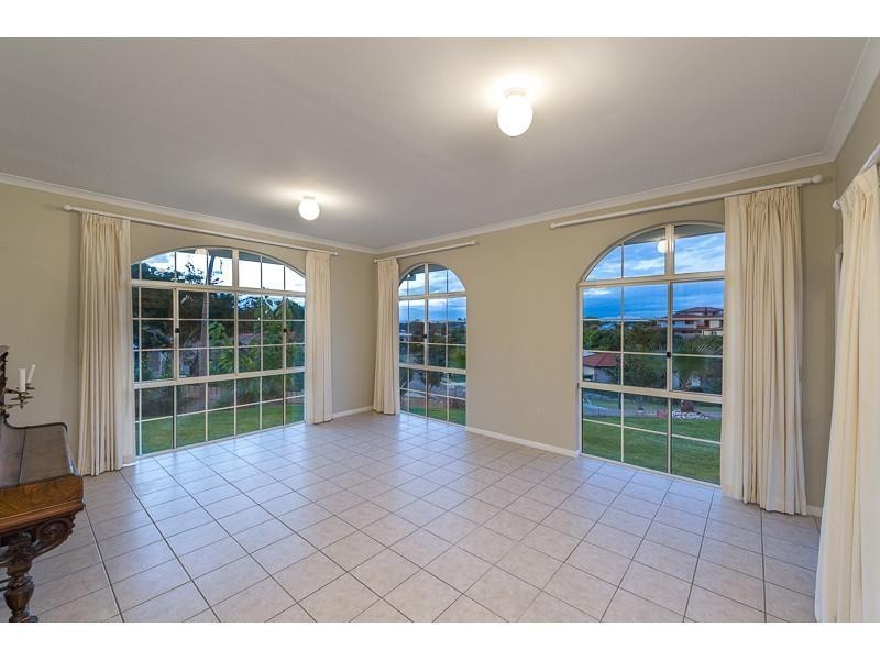 1 Lambertia Court, Albany Creek QLD 4035