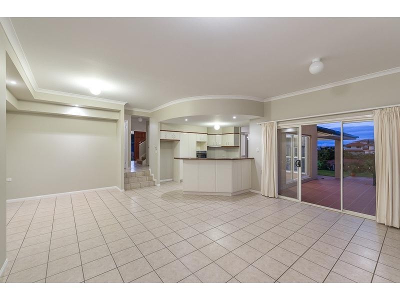 1 Lambertia Court, Albany Creek QLD 4035