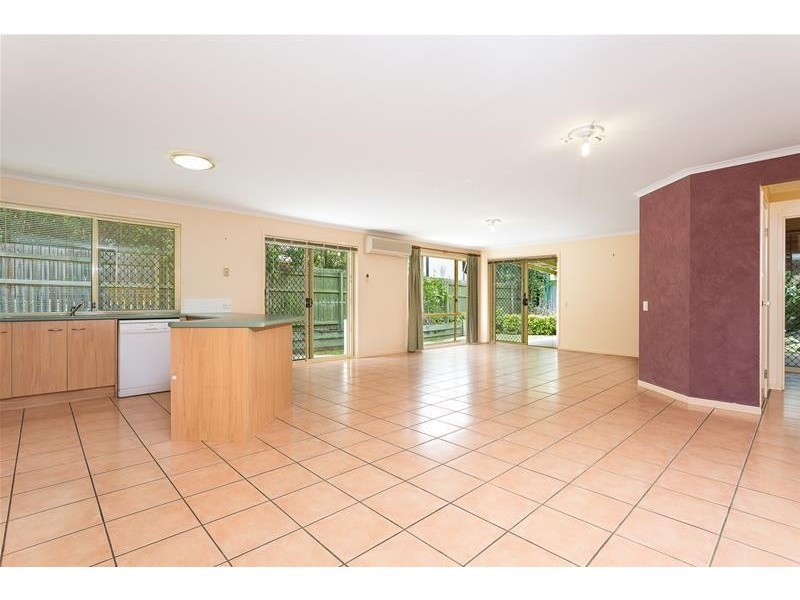 4 Orinda Court, Cashmere QLD 4500