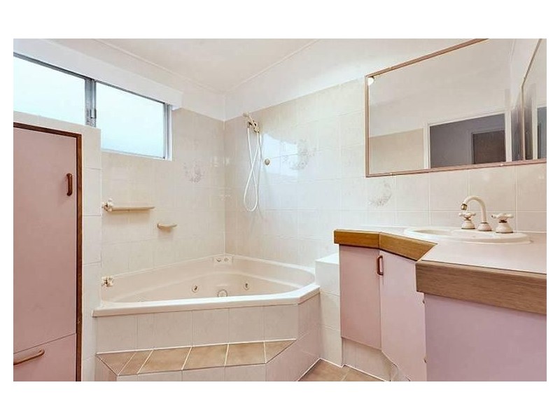 18 Patmar  Street, Strathpine QLD 4500