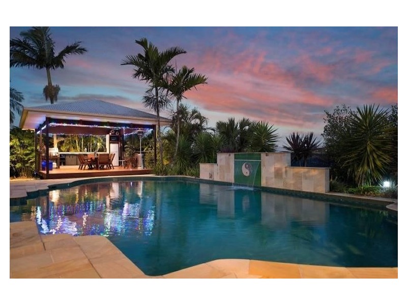 27 Bunya Crossing Road, Eatons Hill QLD 4037