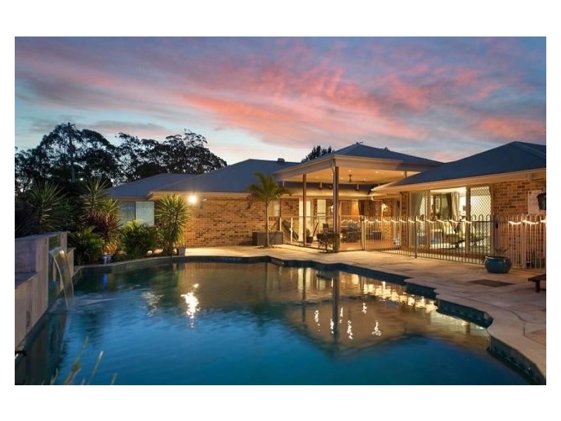 27 Bunya Crossing Road, Eatons Hill QLD 4037