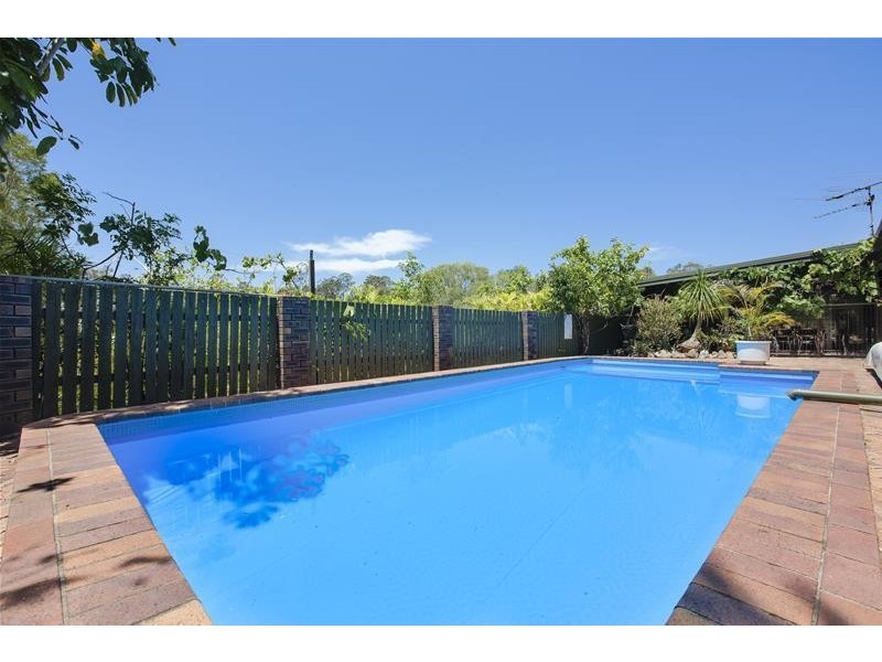 9 Barker Street, Cashmere QLD 4500