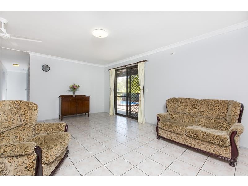 9 Barker Street, Cashmere QLD 4500