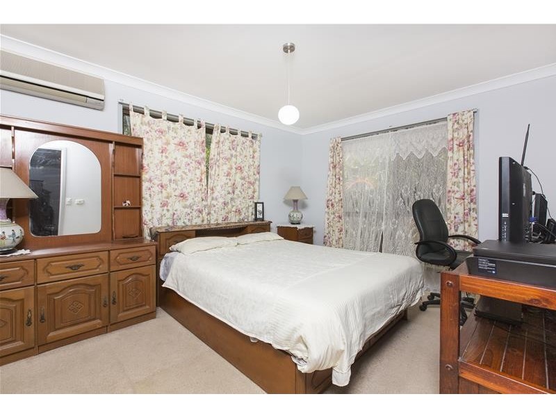 9 Barker Street, Cashmere QLD 4500