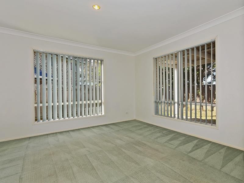 9 Grevillea Place, Bridgeman Downs QLD 4035