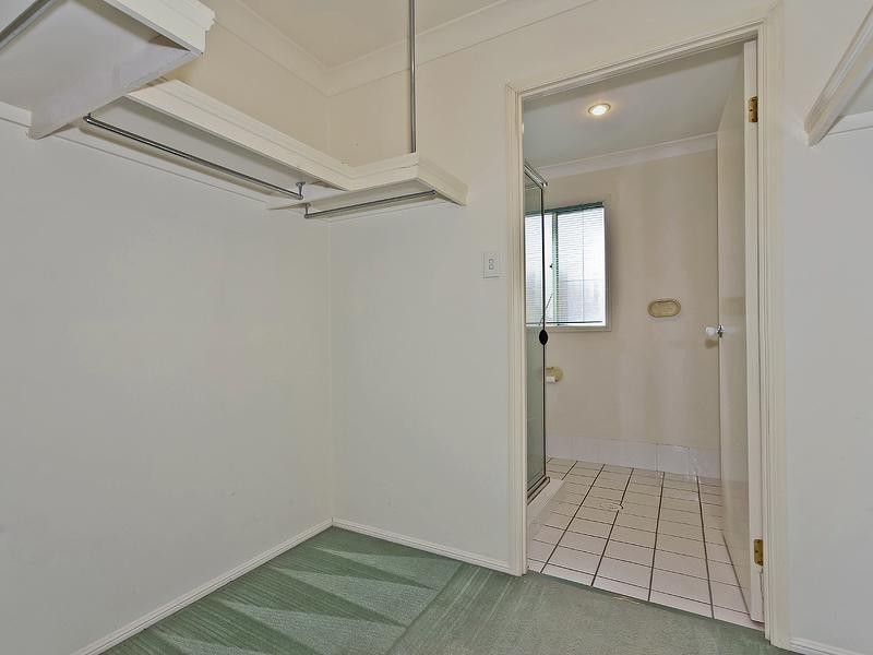 9 Grevillea Place, Bridgeman Downs QLD 4035