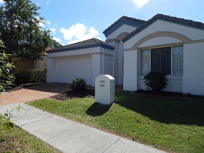 162 Saturn Crescent, Bridgeman Downs QLD 4035