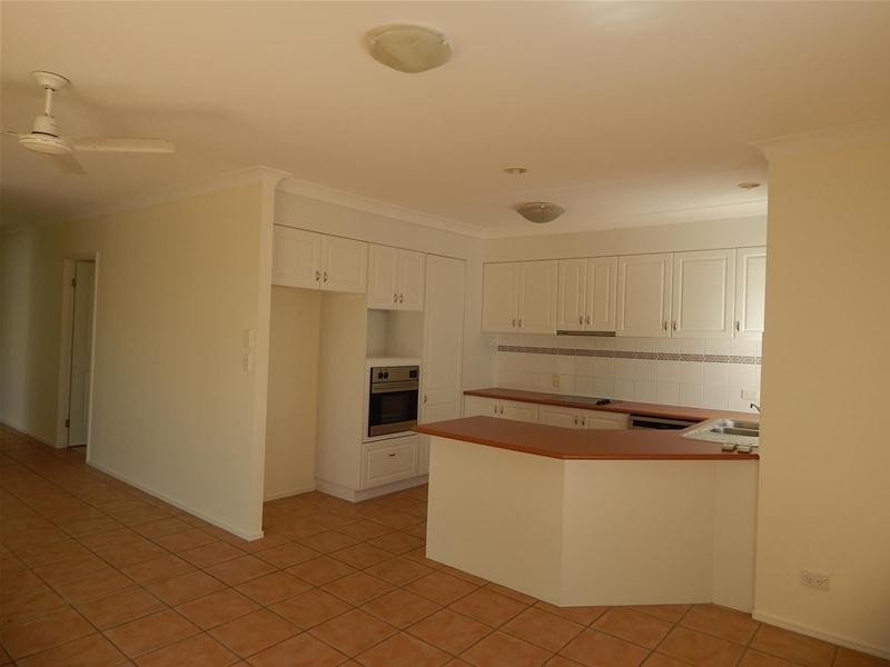 162 Saturn Crescent, Bridgeman Downs QLD 4035